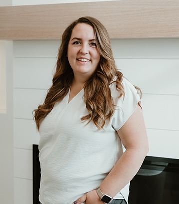 Courtney | Office Manager | Neighbourhood Dental | General & Family Dentist | Blackfalds