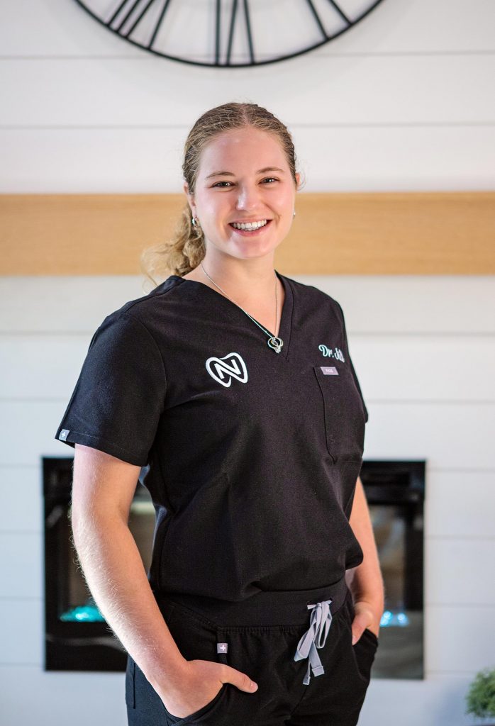Dr. Jillian Nieberding | Neighbourhood Dental | General & Family Dentist | Blackfalds